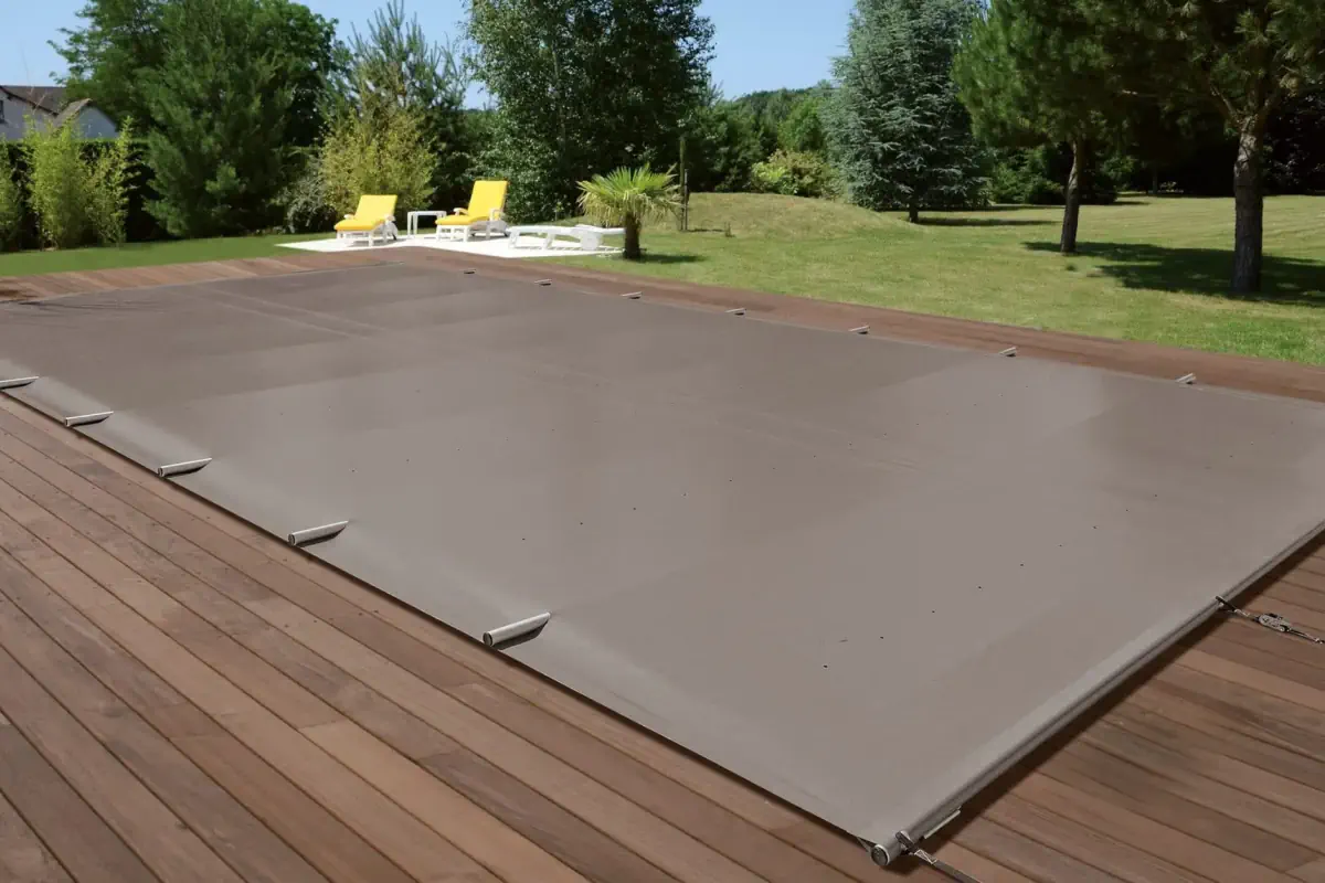 Couverture hivernage piscine var