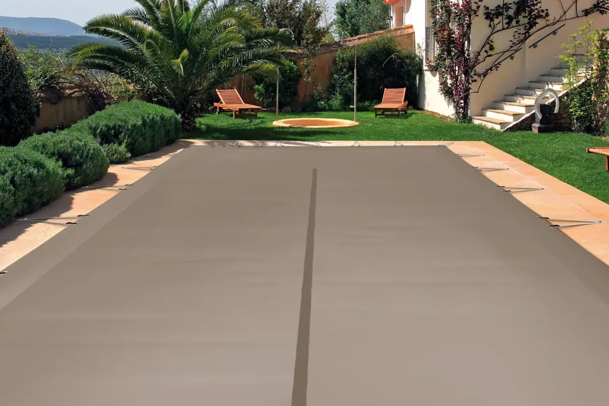 Couverture hivernage piscine var
